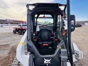 fine movements with low effort and maximum comfort . Fingertip Boom Swing Control Bobcat 