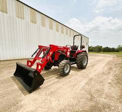 THOSE EXTENDED WORKDAYS COMFORTABLE The mComfort seat is designed for maximum ergonomic convenience Name 4500 Series Trim Name 4540 4WD Generic Type 