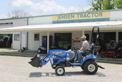 MORE HAY IN EVERY PASS New Holland ProCart Name ProCart 